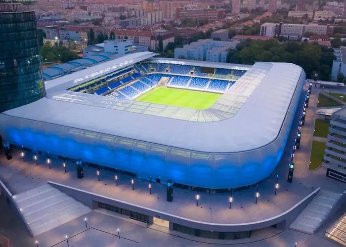 Appartement Location! National Stadiums